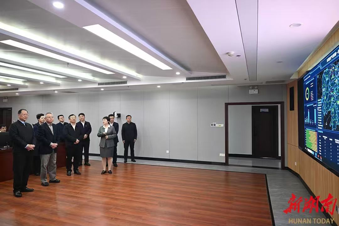 沈曉明毛偉明調研大氣污染防治工作